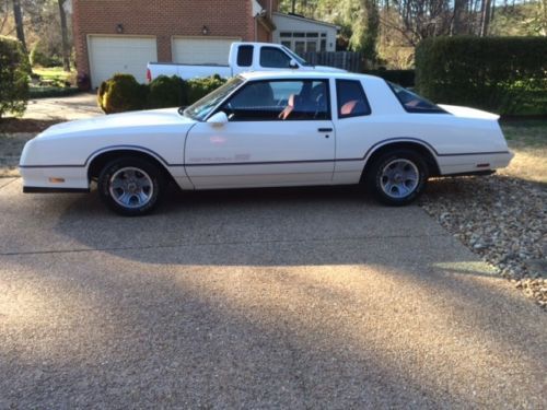 1986 chevrolet monte carlo ss aero coupe 2-door 5.0l