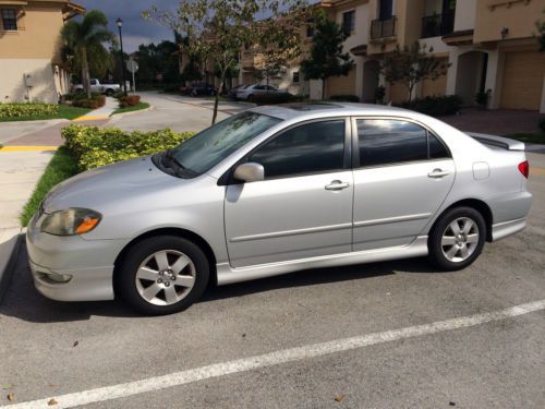 Low miles 2006 toyota corolla s