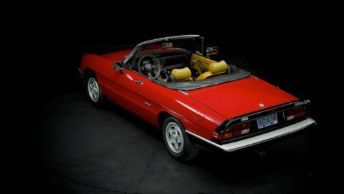 1989 Alfa Romeo Spider Graduate Classic Convertible Roadster Video, image 15