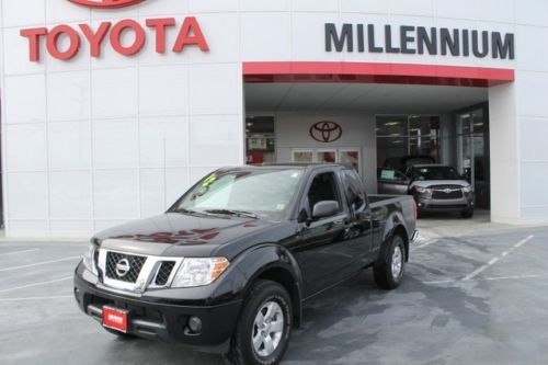 We finance!!  2012 nissan 4wd king cab auto pro-4x 9000 miles!! black