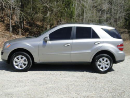 2006 mercedes-benz ml 350 leather roof navagation silver !! nice clean suv!!