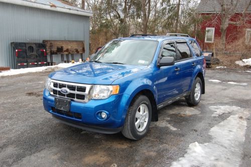 2011 ford escape xlt sport utility 4-door 3.0l 4wd low 18,711 miles