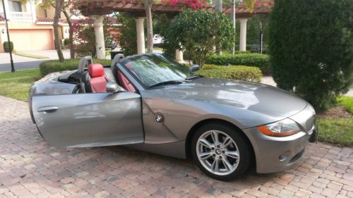 2004 bmw z4 3.0i convertible 2-door 3.0l