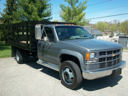 1995 chevy 3500hd 12&#039; stake bed 7.4l v8[454] auto extra clean .new truck trade