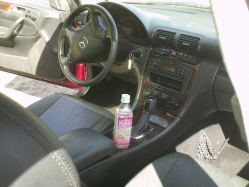 Arrest me Red C240 ,clean car ,4 doors, sun roof, amg rims & new 245 45 17's, image 7