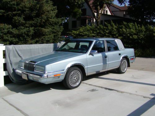 1988 chrysler new yorker landau sedan 4-door 3.0l