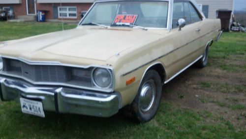 1975 dodge dart   (swinger)