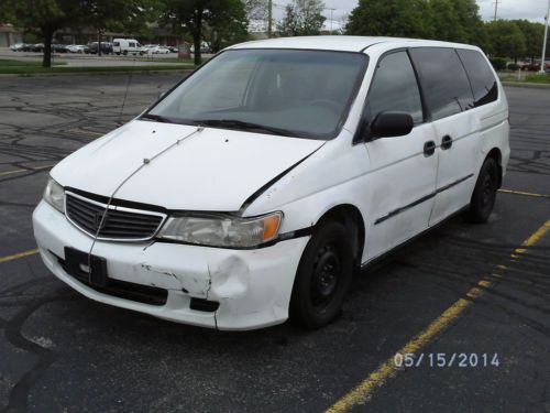 2000 honda odyssey lx mini passenger van 5-door 3.5l looks bad. runs great.