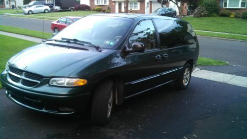 1998 dodge grand caravan es one owner very good condition
