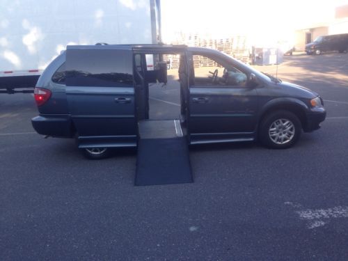 Van  wheelchair handicap dodge grand caravan 2006 side entry ims power ramp