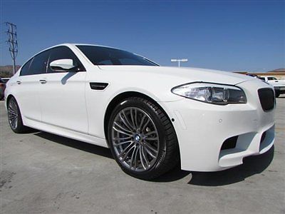 13 bmw m5 sedan white on red interior navigation back up cam loaded