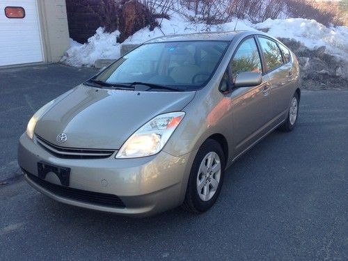2004 toyota prius base hatchback 4-door 1.5l one owner* 50+mpg*clean*no reserve*