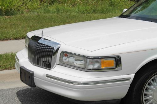 FL ONE OWNER SHOWROOM CONDITION AS NEW SHOW CAR CONDITION BEST COLORS, image 2