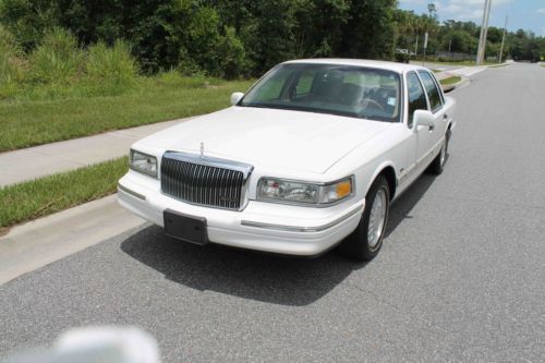 FL ONE OWNER SHOWROOM CONDITION AS NEW SHOW CAR CONDITION BEST COLORS, image 3