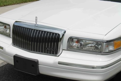 FL ONE OWNER SHOWROOM CONDITION AS NEW SHOW CAR CONDITION BEST COLORS, image 5