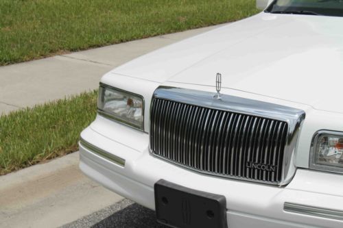FL ONE OWNER SHOWROOM CONDITION AS NEW SHOW CAR CONDITION BEST COLORS, image 6