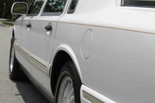 FL ONE OWNER SHOWROOM CONDITION AS NEW SHOW CAR CONDITION BEST COLORS, image 19