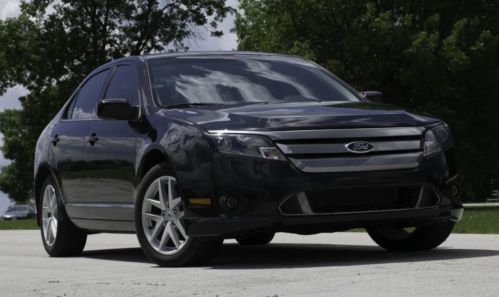 2012 ford fusion sel tuxedo black, only 29k miles, clean, no reserve,