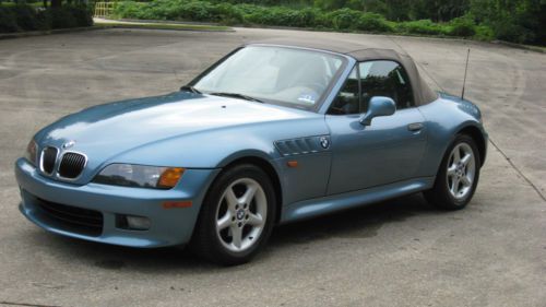 Super clean z3 w/very mileage