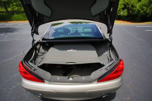 Super low mile 2005 Mercedes-Benz SL500 Base Convertible 2-Door 5.0L, US $28,988.00, image 7