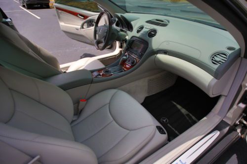 Super low mile 2005 Mercedes-Benz SL500 Base Convertible 2-Door 5.0L, US $28,988.00, image 10