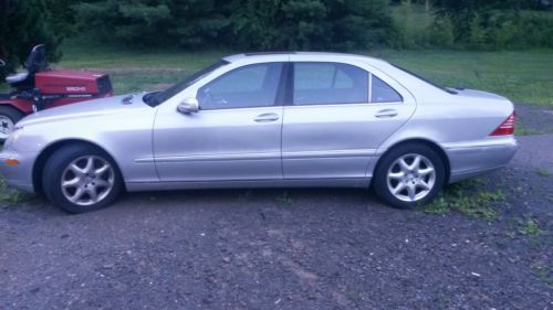 2004 SILVER WITH BLACK LEATHER INTERIOR 4 DR SEDAN, image 5