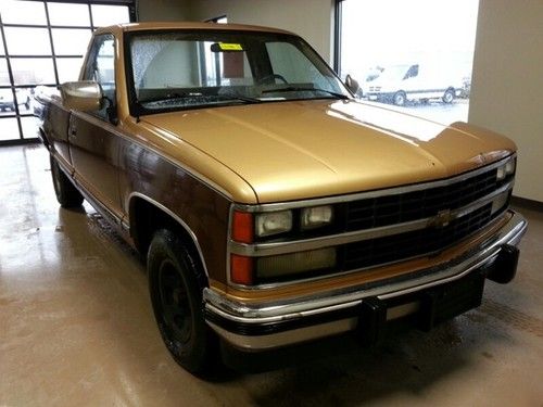 1989 chevrolet 1/2 ton pickups truck (cooper lanie 317-839-6541)