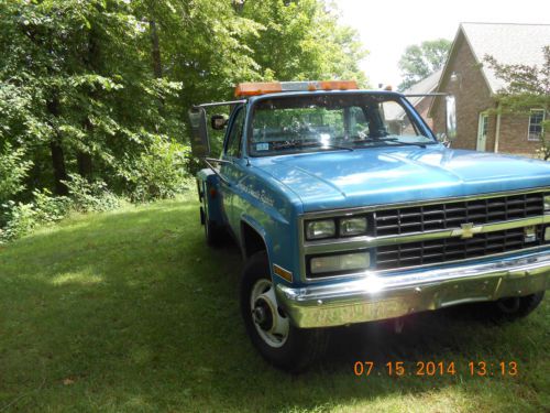 1989 Chevy 4X4 Wrecker Tow Truck twin line hydraulic boom and wheel lift 7.4LT, image 7