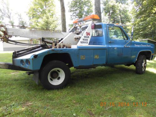 1989 Chevy 4X4 Wrecker Tow Truck twin line hydraulic boom and wheel lift 7.4LT, image 9