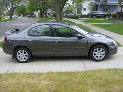 2004 dodge neon se four door sedan (gray)