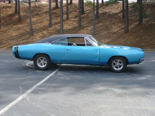 1968 dodge charger r/t hardtop 2-door