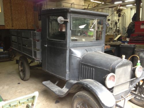 1924 ford model tt flatbed truck