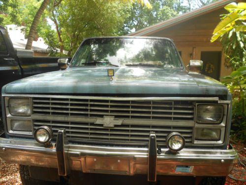 1984 chevy scottsdale with 71 stingray 350 sm block. needs tlc