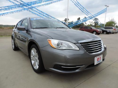 2013 chrysler 200 touring