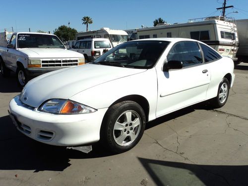 2001 chevrolet cavalier base coupe 2-door 2.2l, no reserve