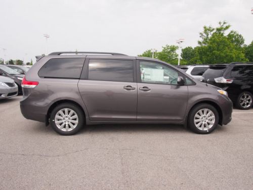 2014 toyota sienna xle