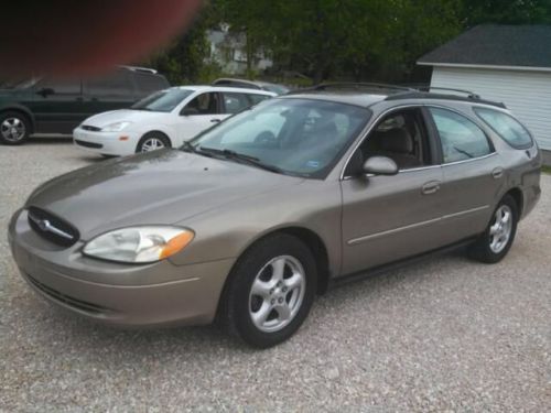 2002 ford taurus se