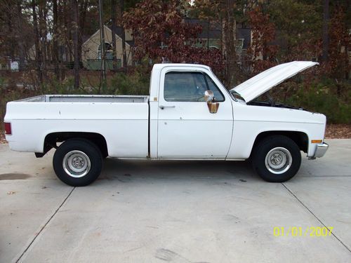 1982 chevrolet c10 silverado standard cab pickup 2-door 5.7l