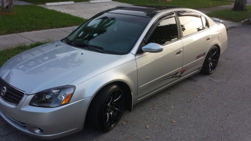 3.5l v6 fully equipped!! my baby 2006 nissan altima