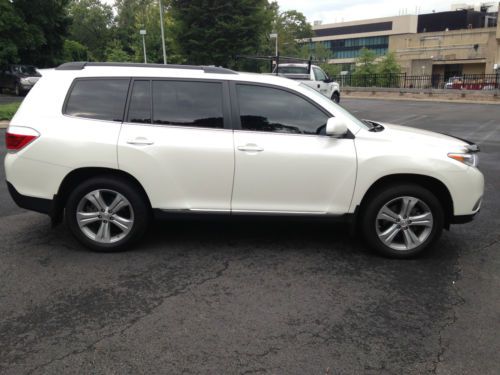 2013 toyota highlander plus fwd v6