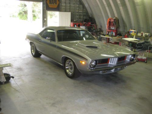 Plymouth barracuda 440