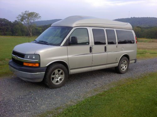 2005 chevrolet conversion van (no reserve)