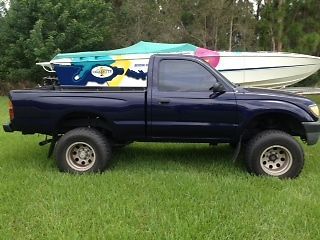 1996 toyota tacoma - 4x4 lifted - nice truck