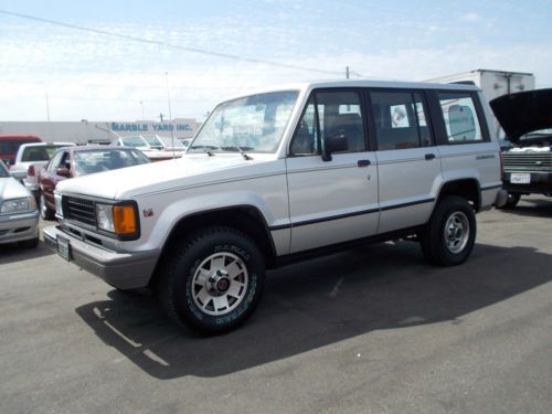 1991 isuzu trooper ls sport utility 4-door 2.8l no reserve