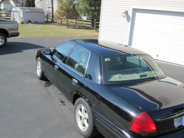 Ford crown victoria lx sport