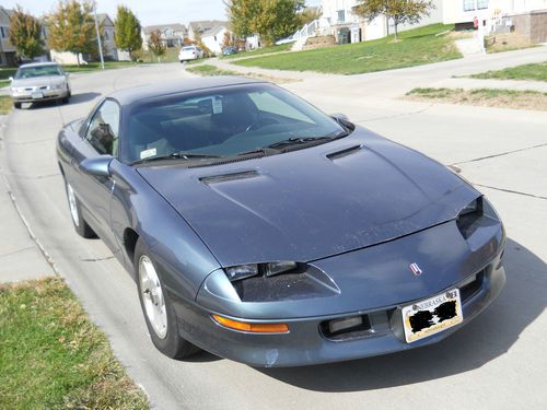 1993 chevrolet camaro base coupe 2-door 3.4l runs great looks great! v6 good mpg