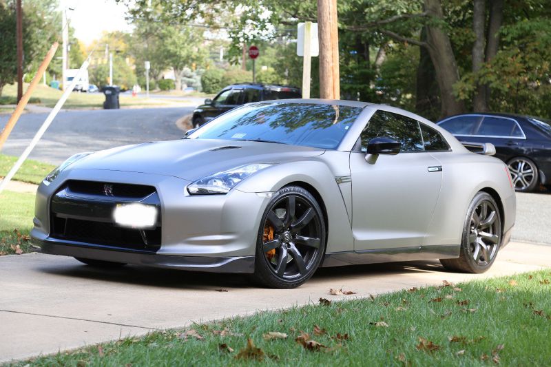 2010 nissan gt-r