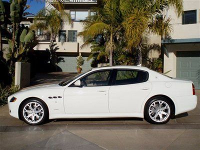 2013 maserati quattroporte s white showstopper just 140 delivery miles !