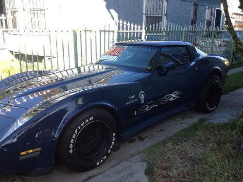 1982 chevrolet corvette base coupe 2-door 5.7l