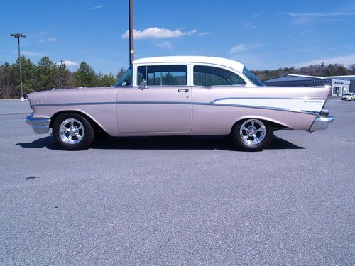 1957 chevrolet 210 dusk pearl/india ivory